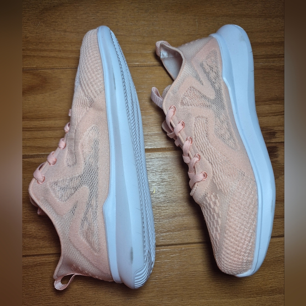 Propet Women's TravelBound Spright Sneakers- Size 8 - Picture 2 of 7